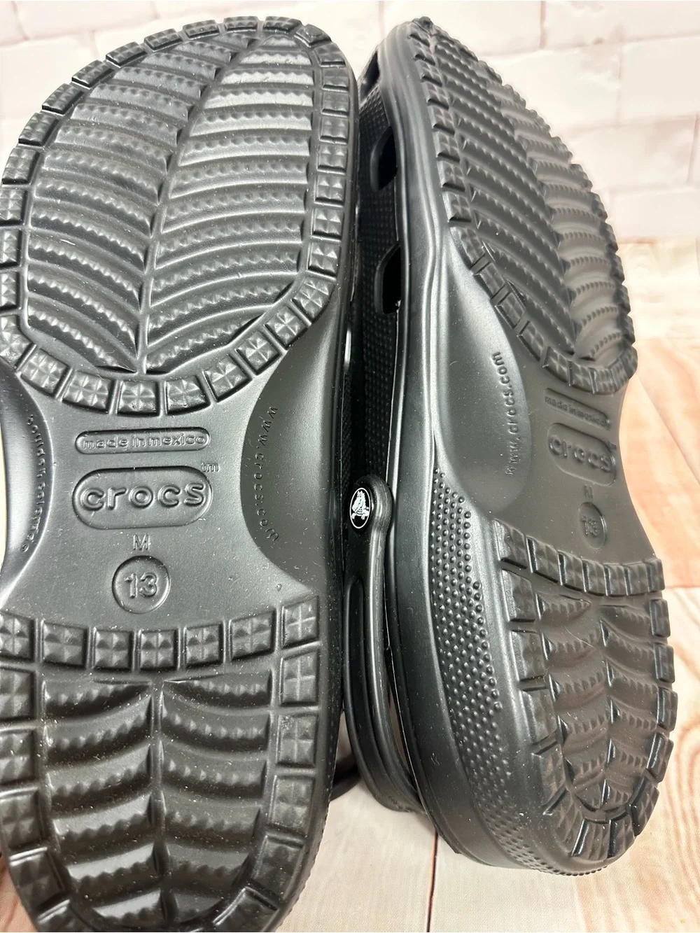 CROCS Classic Black Clog Sandals